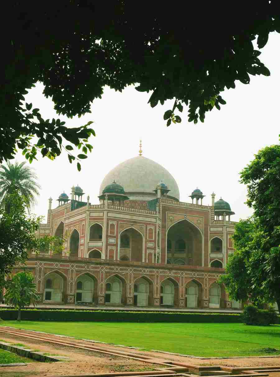 5+ Must-See Destinations in New Delhi | Book Your Dream Holiday Tour Packages Now Pikme.org